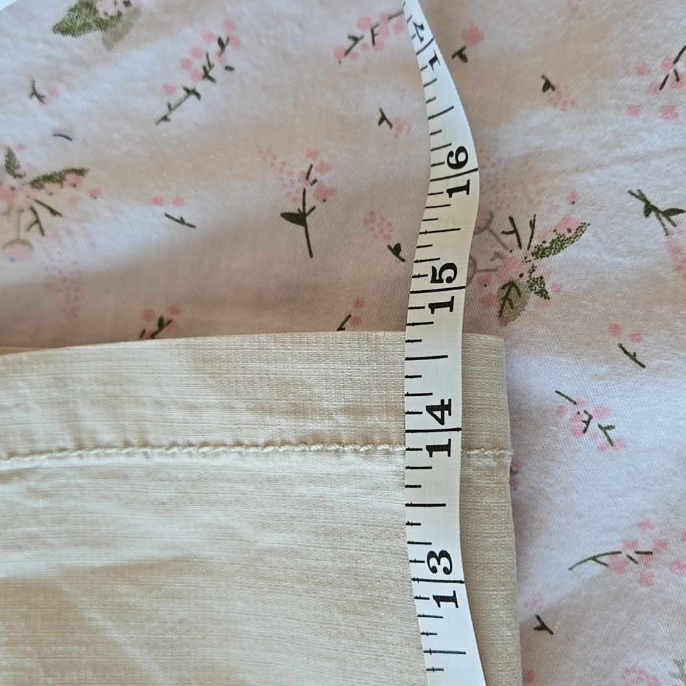 Chicos Tan Cargo Capri - Picture 8 of 9